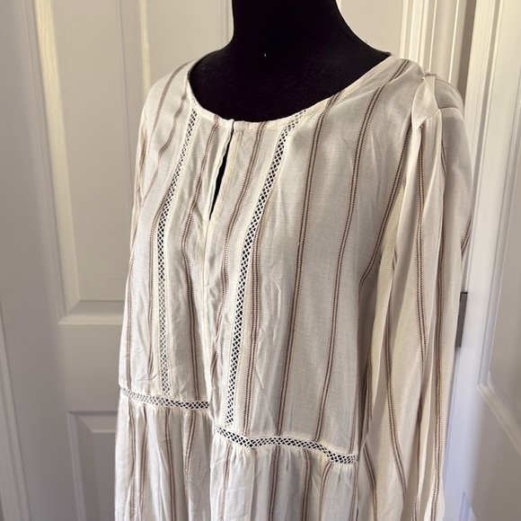 Fever NWT Cream Stripped Peasant Blouse - Picture 11 of 13